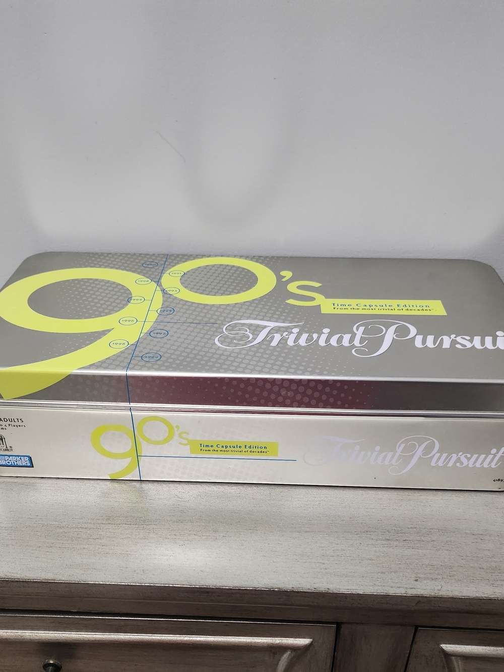 Trivial Pursuit 90's Time Capsule Edition - Played Once. - Picture 2 of 6
